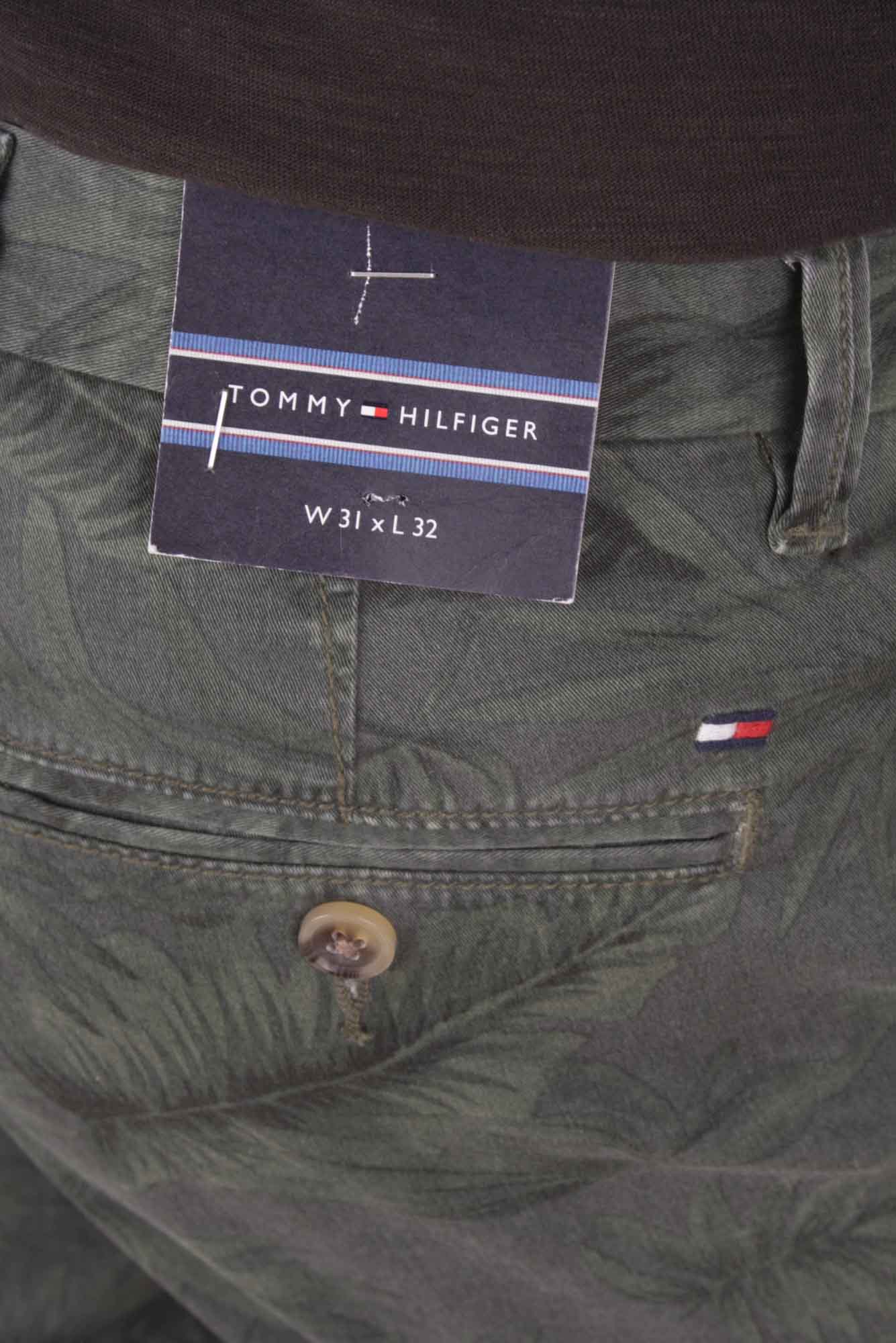 Tommy Hilfiger Men's Pants Denton Chino Str Twill Leaf Printed 4