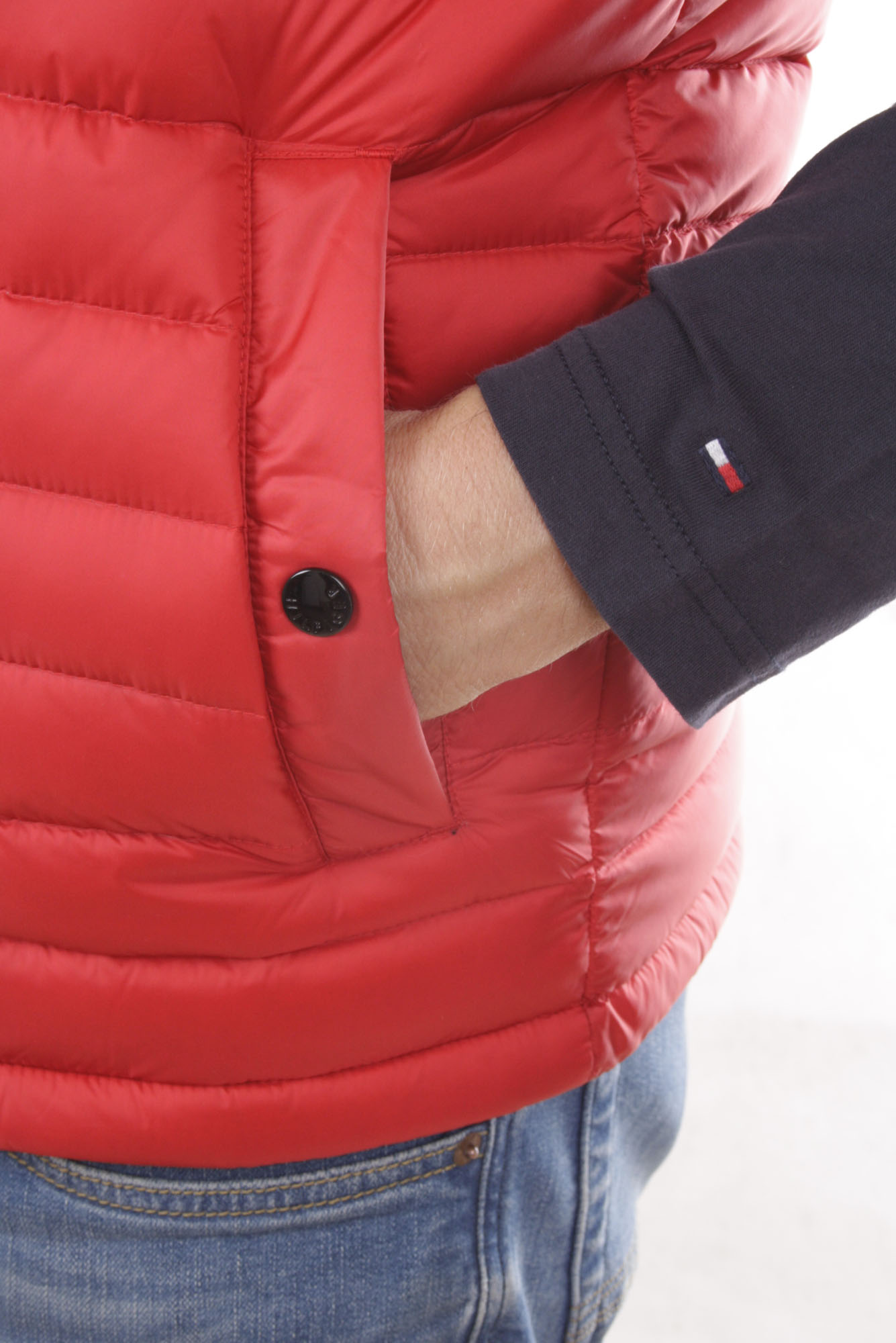 Tommy Hilfiger LW PACKABLE DOWN VEST Mens Down Lightweight Vest Red 4